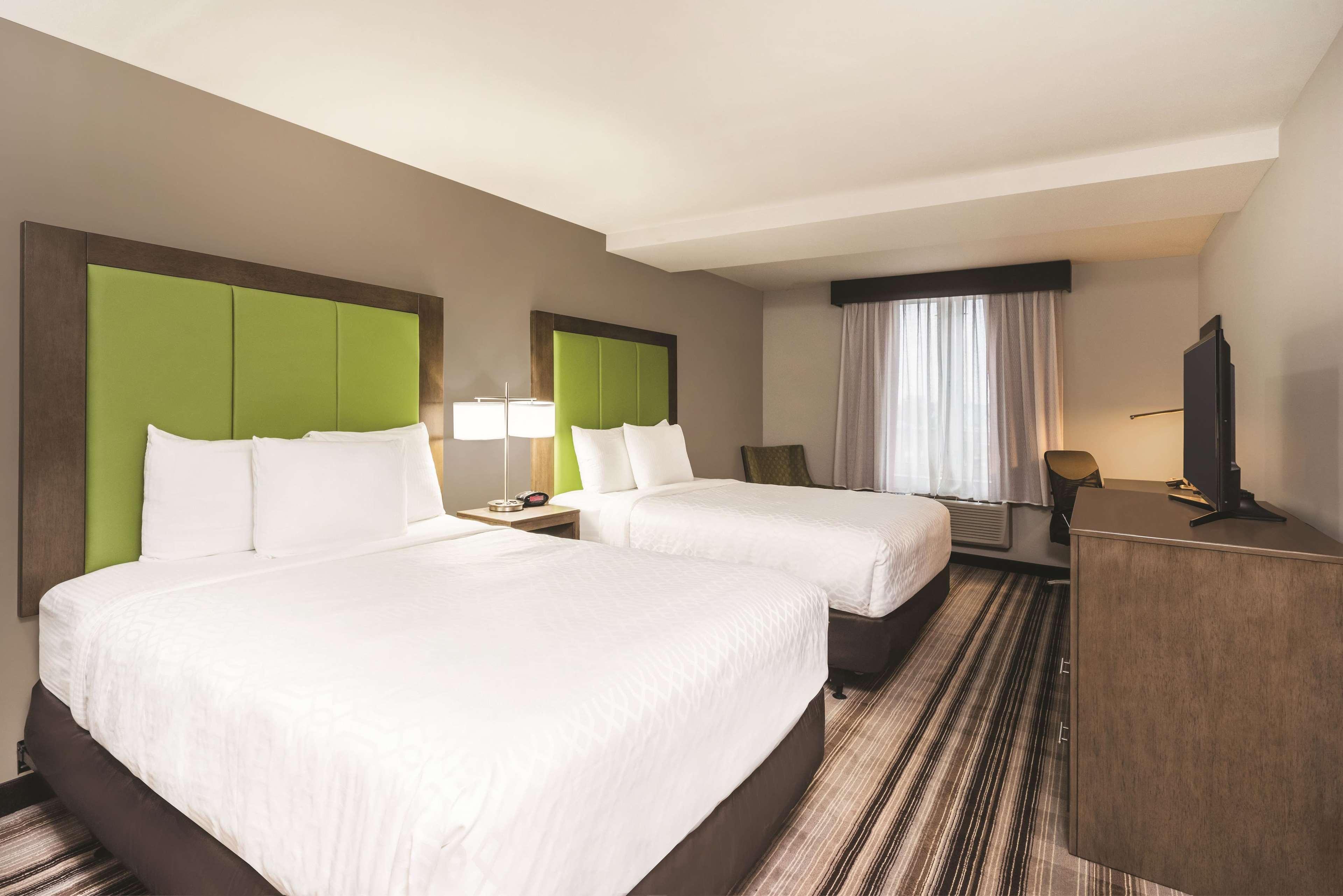 La Quinta By Wyndham Brooklyn Central New York Eksteriør billede