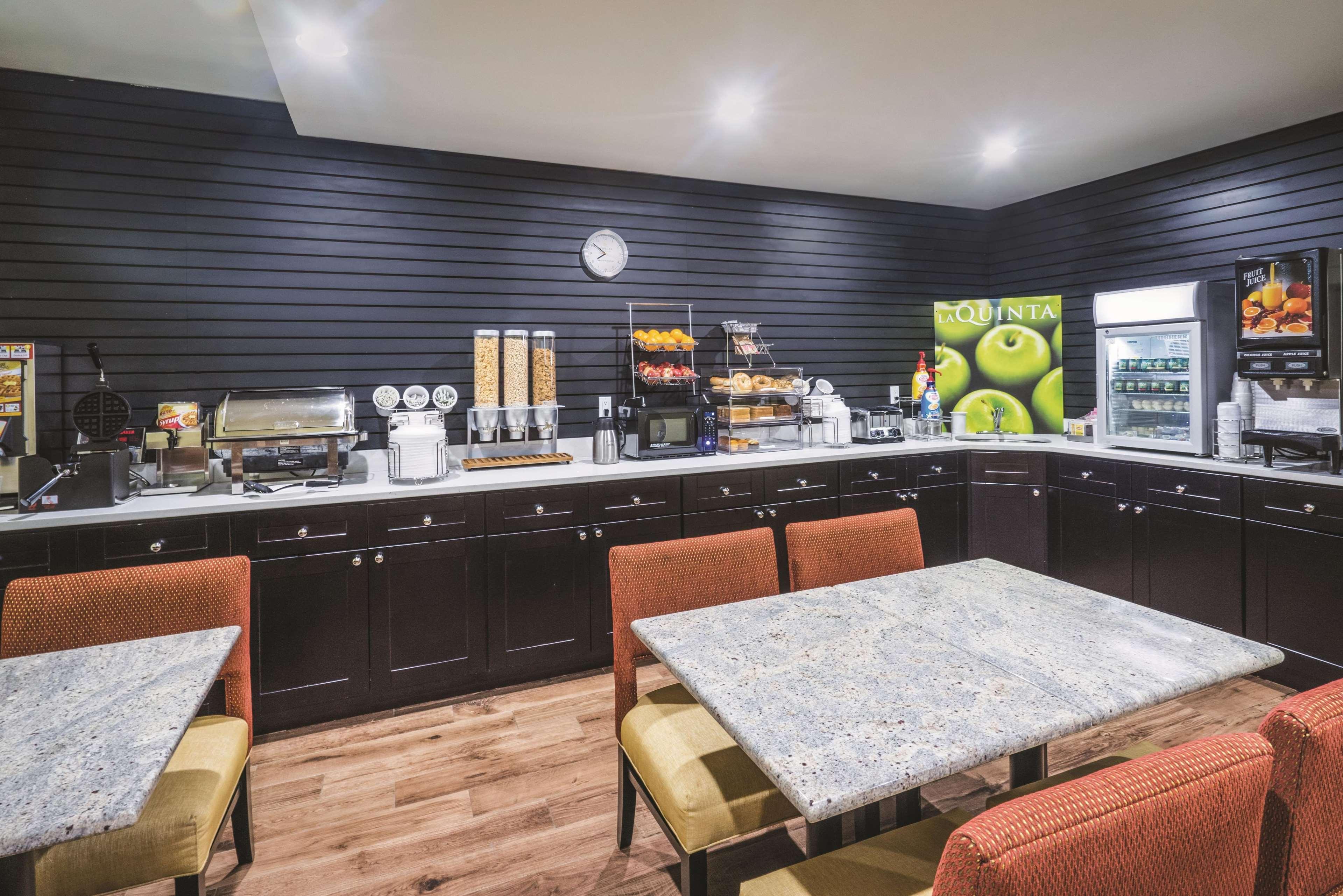 La Quinta By Wyndham Brooklyn Central New York Eksteriør billede
